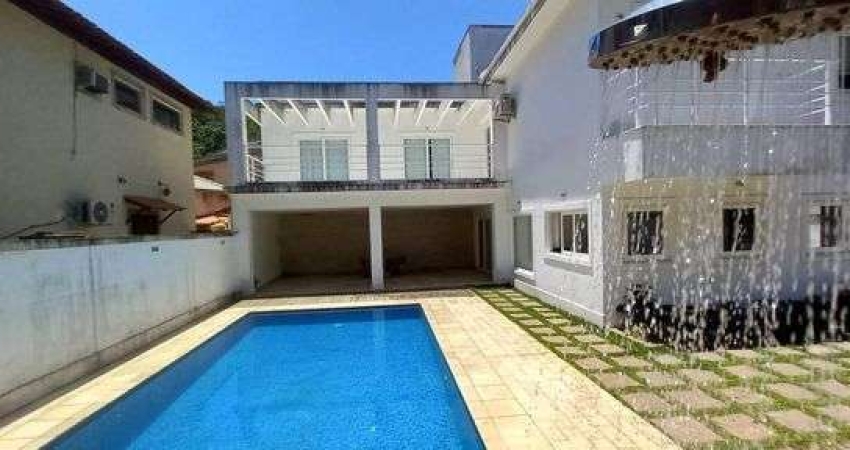Apartamento com 6 Quarto(s) e 4 banheiro(s) para Alugar, 500 m² por R$ 5000 / Mês