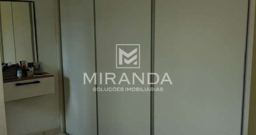 Apartamento com 3 Quarto(s) e 2 banheiro(s) para Alugar, 189 m² por R$ 1750 / Mês