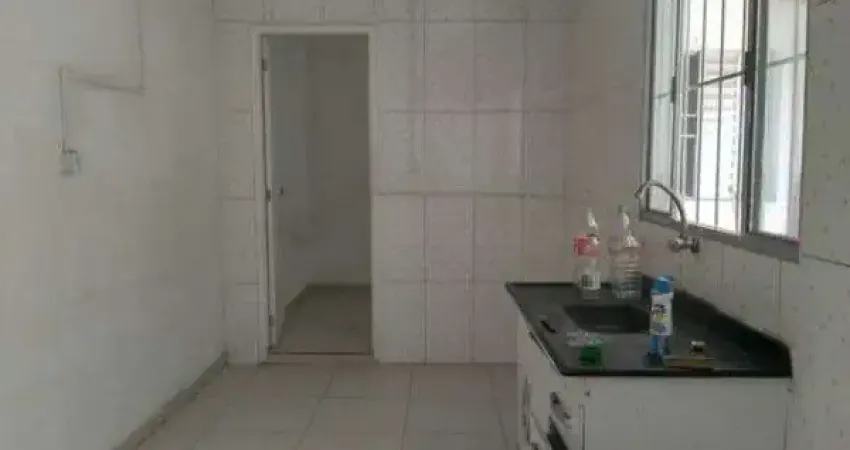 Casa com 1 Quarto(s) e 1 banheiro(s) para Alugar, 35 m² por R$ 1100 / Mês
