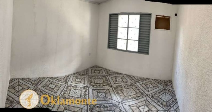 Casa com 1 Quarto(s) e 1 banheiro(s) para Alugar, 40 m² por R$ 780 / Mês