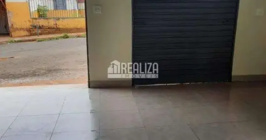 Casa com 1 Quarto(s) e 1 banheiro(s) para Alugar, 40 m² por R$ 900 / Mês