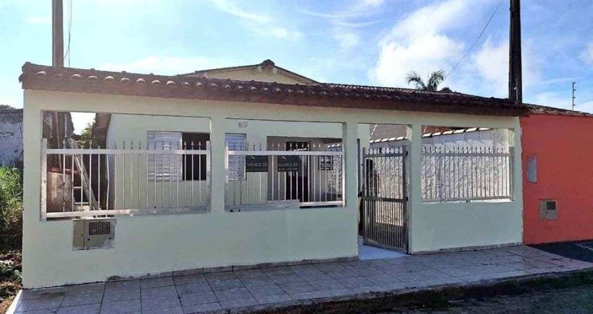 Casa com 3 Quarto(s) e 1 banheiro(s) para Alugar, 1 m² por R$ 1100 / Mês