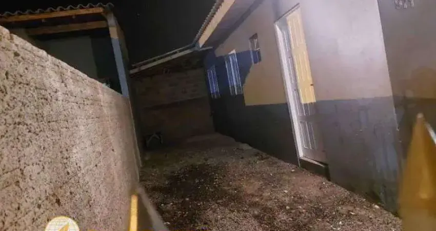 Casa com 2 quarto(s) e 1 banheiro(s) para alugar, 50 m² por r$ 900 / mês