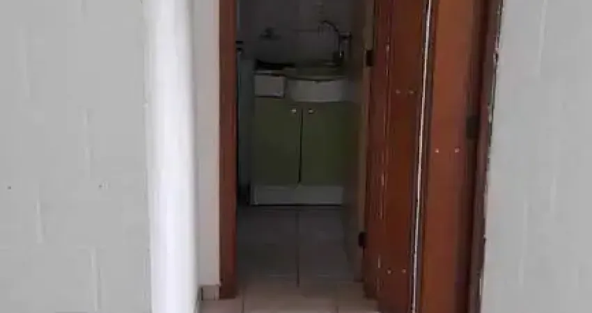 Apartamento com 2 quarto(s) e 1 banheiro(s) para alugar, 42 m² por r$ 1080 / mês