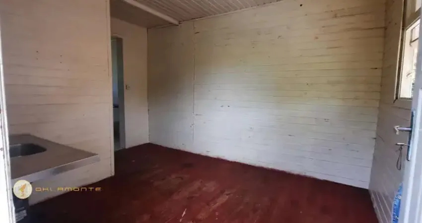 Casa com 1 quarto(s) e 1 banheiro(s) para alugar, 35 m² por r$ 720 / mês