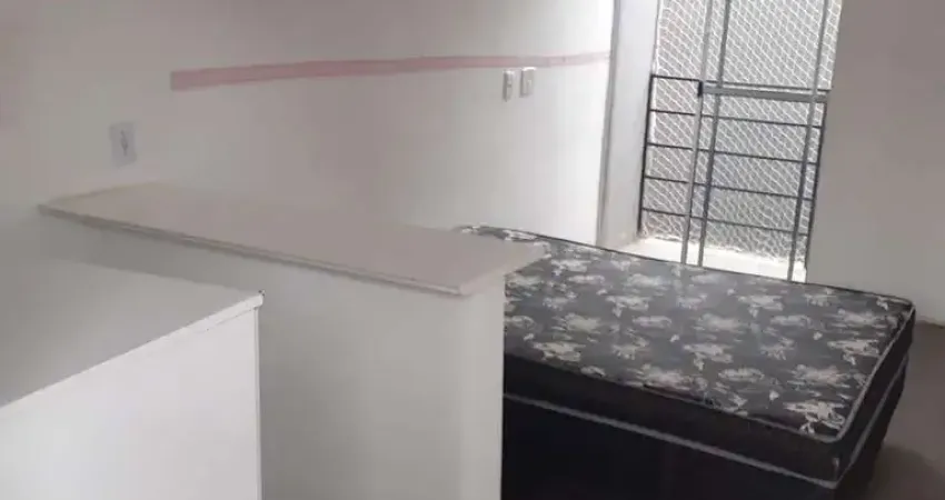 Casa com 1 quarto(s) e 1 banheiro(s) para alugar, 25 m² por r$ 1440 / mês