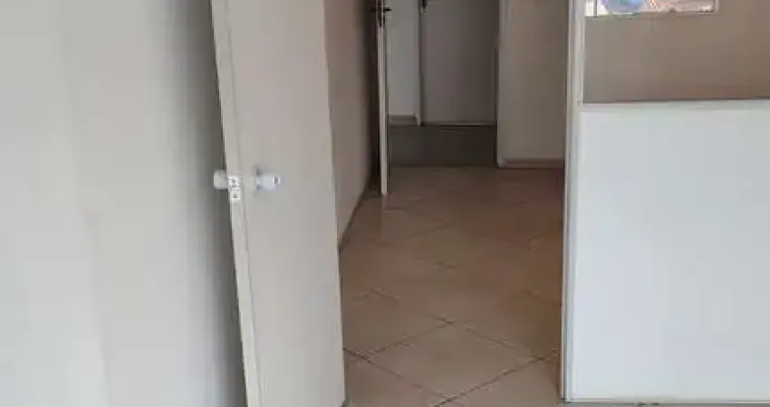 Casa com 1 quarto(s) e 1 banheiro(s) para alugar, 24 m² por r$ 935 / mês