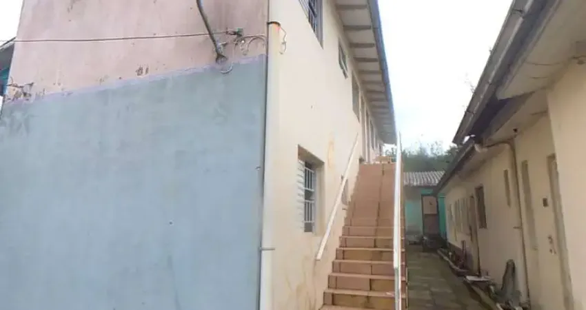 Casa com 1 quarto(s) e 1 banheiro(s) para alugar, 35 m² por r$ 1080 / mês