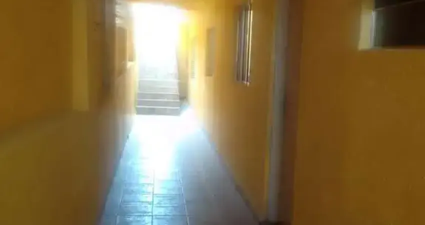 Casa com 3 quarto(s) e 2 banheiro(s) para alugar, 80 m² por r$ 1440 / mês