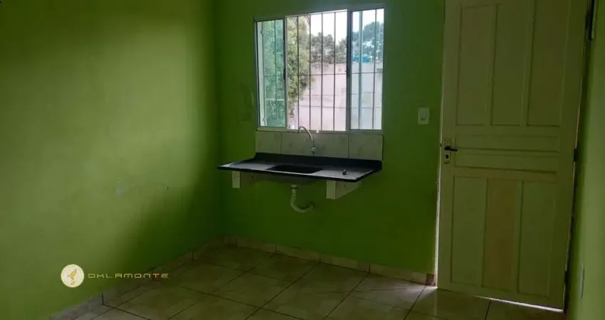 Casa com 1 quarto(s) e 1 banheiro(s) para alugar, 50 m² por r$ 720 / mês