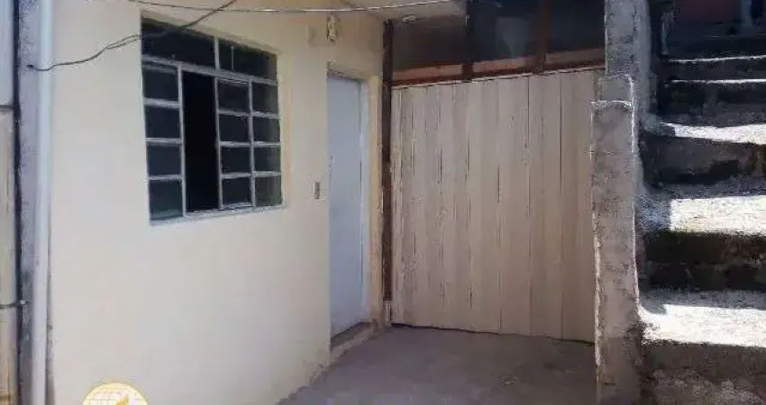 Casa com 1 quarto(s) e 1 banheiro(s) para alugar, 30 m² por r$ 660 / mês