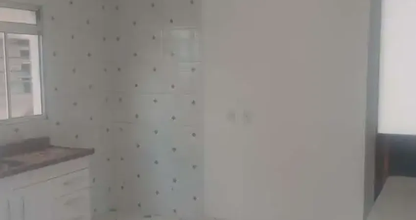 Casa com 1 quarto(s) e 1 banheiro(s) para alugar, 36 m² por r$ 770 / mês