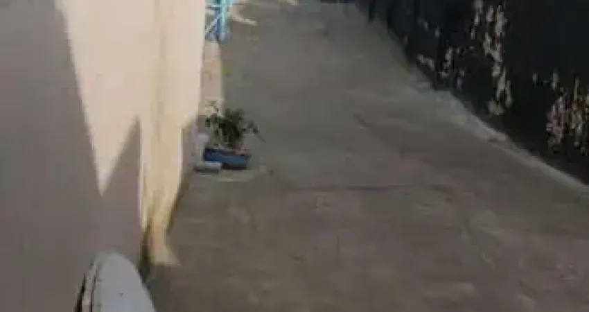 Casa com 2 quarto(s) e 1 banheiro(s) para alugar, 1500 m² por r$ 8000 / mês