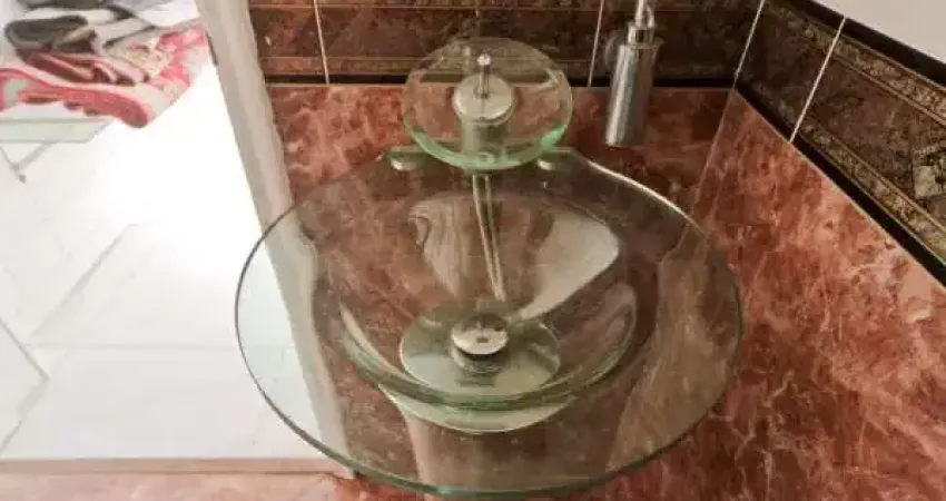 Casa com 4 quarto(s) e 3 banheiro(s) para alugar, 400 m² por r$ 8000 / mês