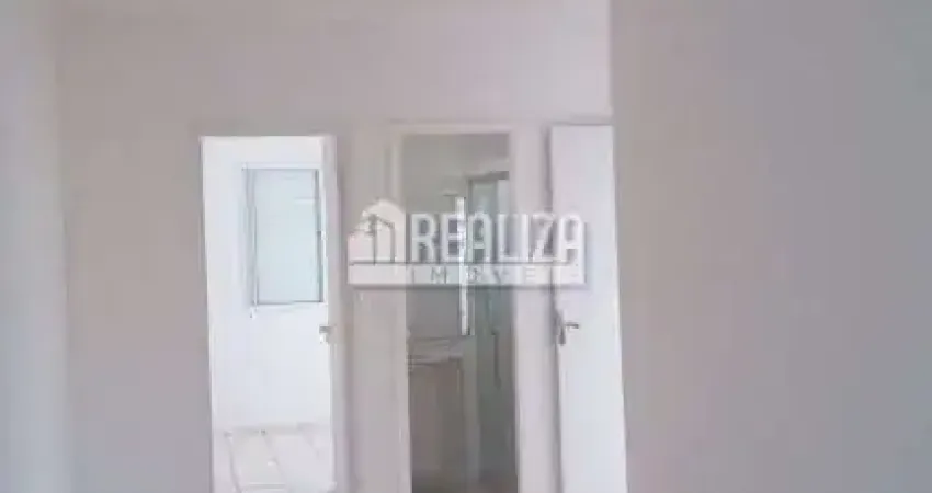 Casa com 3 quarto(s) e 1 banheiro(s) para alugar, 80 m² por r$ 2347 / mês