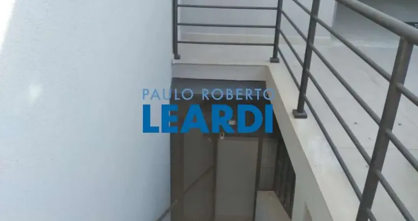 Casa com 1 quarto(s) e 1 banheiro(s) para alugar, 50 m² por r$ 2000 / mês