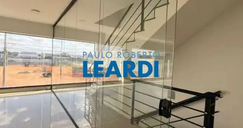 Casa com 1 quarto(s) e 8 banheiro(s) para alugar, 1088 m² por r$ 25000 / mês