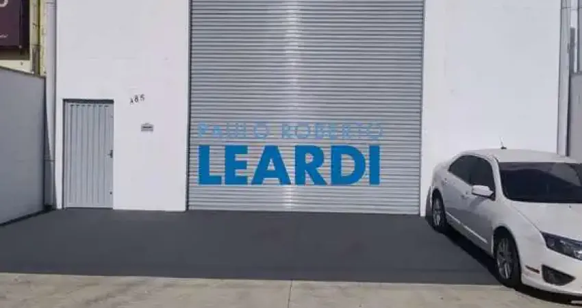 Casa com 1 quarto(s) e 2 banheiro(s) para alugar, 300 m² por r$ 6000 / mês