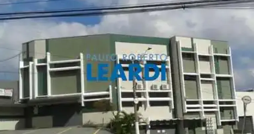 Casa com 1 quarto(s) e 4 banheiro(s) para alugar, 900 m² por r$ 11000 / mês