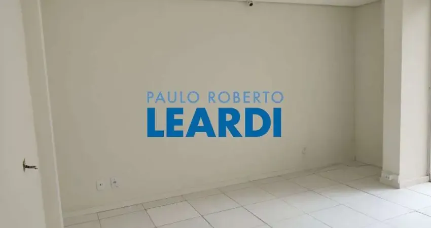 Casa com 1 quarto(s) e 1 banheiro(s) para alugar, 30 m² por r$ 1400 / mês