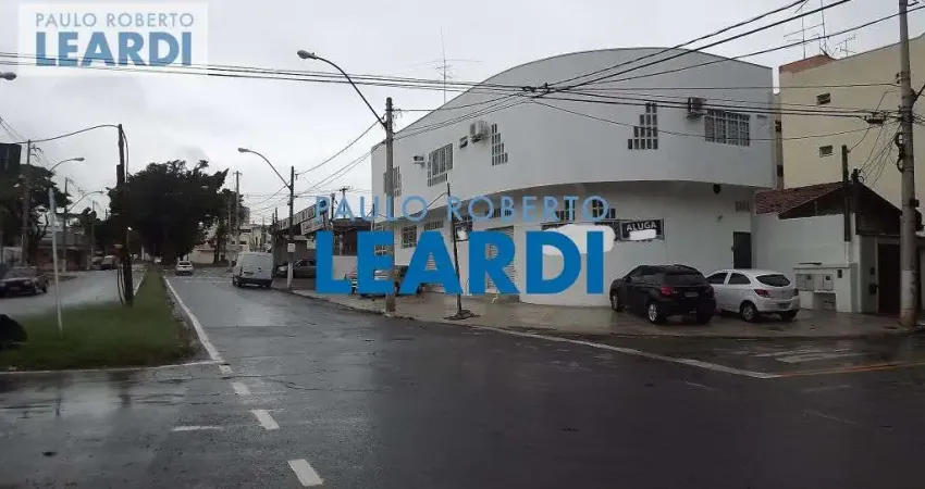 Casa com 1 quarto(s) e 5 banheiro(s) para alugar, 330 m² por r$ 7600 / mês