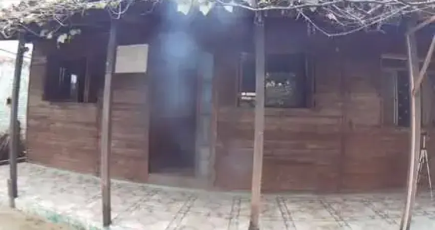 Casa com 3 quarto(s) e 1 banheiro(s) para alugar, 70 m² por r$ 730 / mês