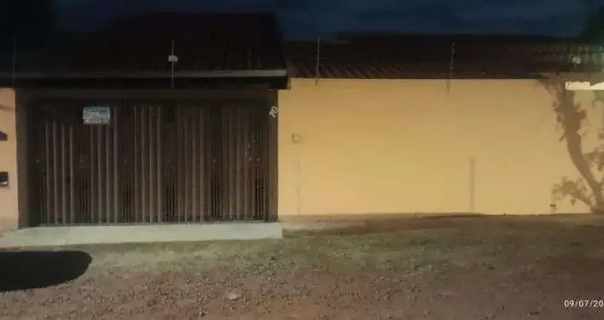 Casa com 3 quarto(s) e 2 banheiro(s) para alugar, 200 m² por r$ 2585 / mês