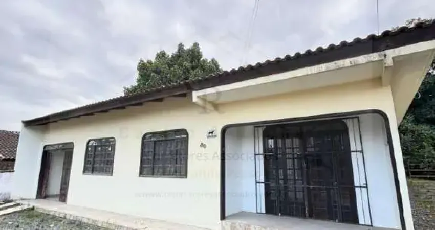 Casa com 3 quarto(s) e 1 banheiro(s) para alugar, 90 m² por r$ 2500 / mês