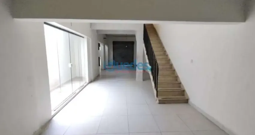 Casa com 1 quarto(s) e 1 banheiro(s) para alugar, 200 m² por r$ 14000 / mês