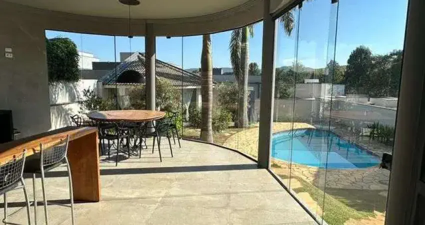 Casa em condomínio com 3 quarto(s) e 4 banheiro(s) para alugar, 600 m² por r$ 13500 / mês