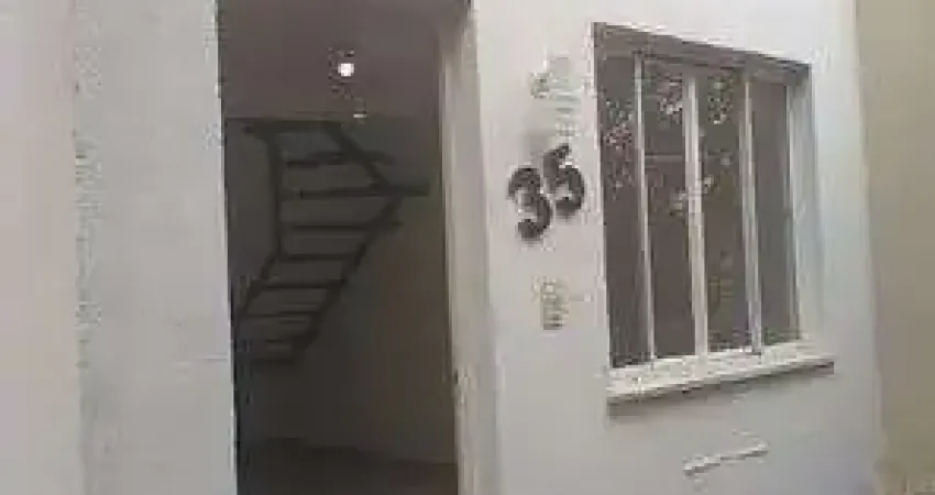 Casa em condomínio com 2 quarto(s) e 1 banheiro(s) para alugar, 57 m² por r$ 900 / mês
