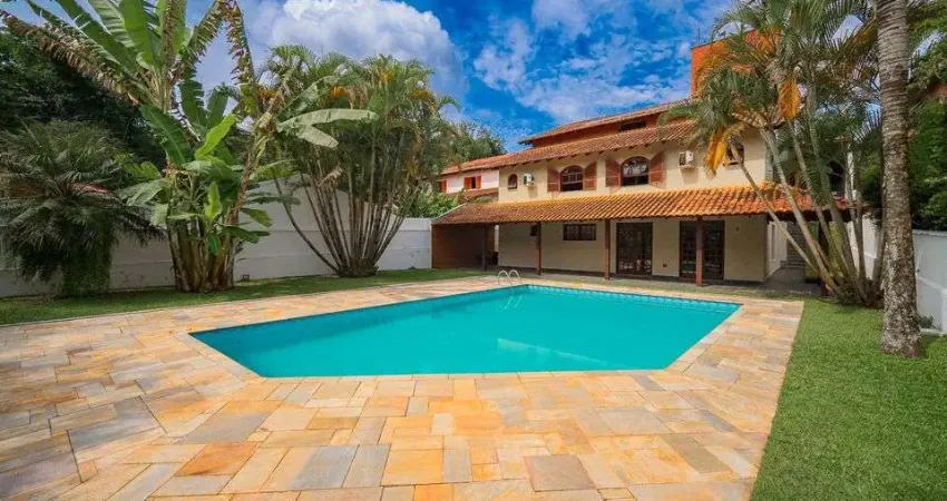 Casa em condomínio com 5 quarto(s) e 4 banheiro(s) para alugar, 580 m² por r$ 14300 / mês