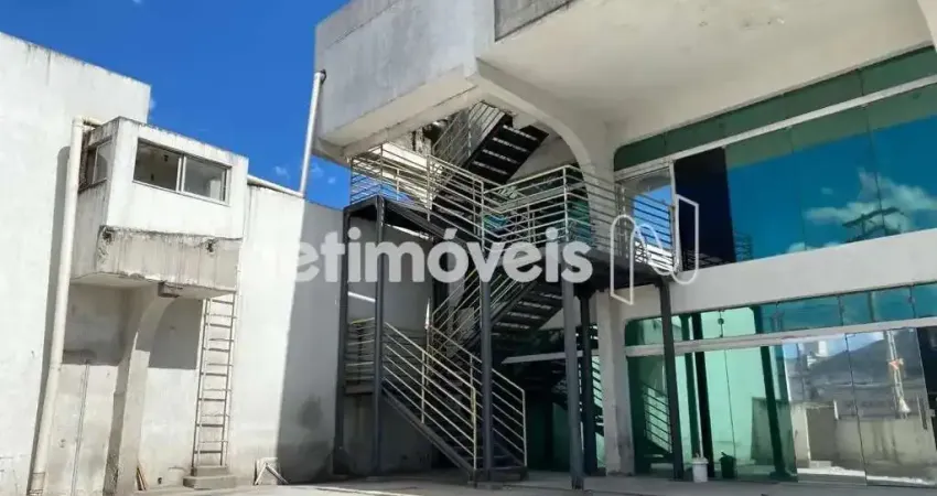 Cobertura com 6 quarto(s) e 4 banheiro(s) para alugar, 2725 m² por r$ 50000 / mês