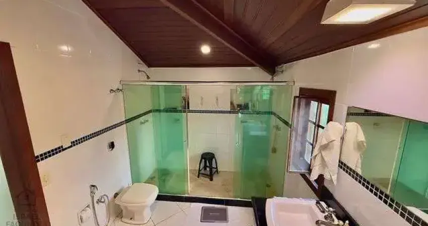 Casa em condomínio com 6 quarto(s) e 6 banheiro(s) para alugar, 803 m² por r$ 19000 / mês