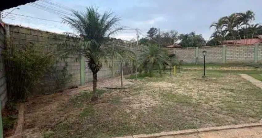Casa com 3 quarto(s) e 1 banheiro(s) para alugar, 1000 m² por r$ 5800 / mês