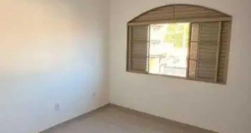 Casa com 4 quarto(s) e 2 banheiro(s) para alugar, 250 m² por r$ 4000 / mês