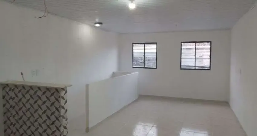 Casa com 1 quarto(s) e 1 banheiro(s) para alugar, 48 m² por r$ 880 / mês