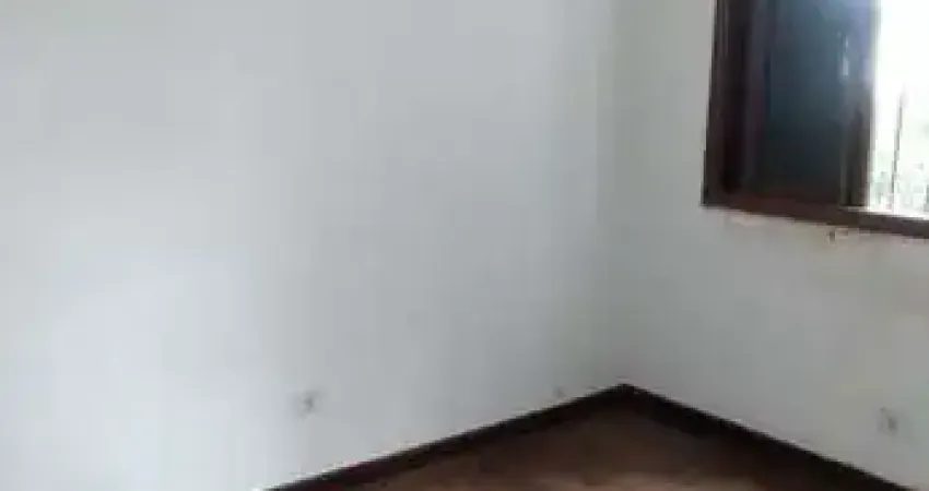 Casa com 2 Quarto(s) e 2 banheiro(s) para Alugar, 70 m² por R$ 1980 / Mês