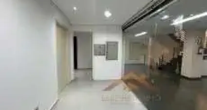 Casa com 1 Quarto(s) e 1 banheiro(s) para Alugar, 186 m² por R$ 3500 / Mês