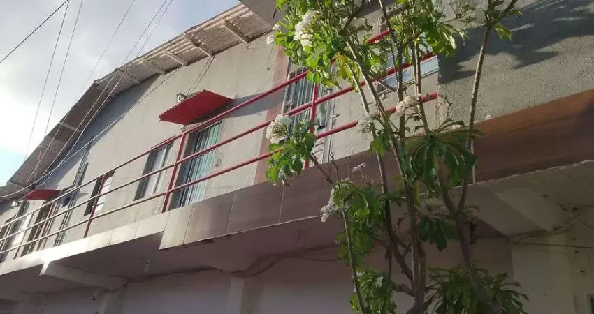 Casa em Condomínio com 1 Quarto(s) e 1 banheiro(s) para Alugar, 48 m² por R$ 660 / Mês