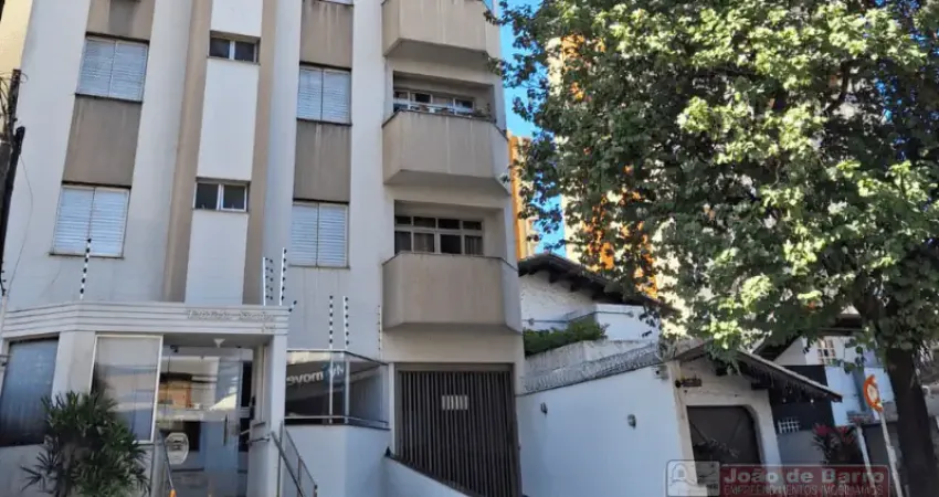 ED. SIMÕES– R. PROF. JOÃO CANDIDO N° 875 – CENTRO – (ENTRE R. ESPITIRO SANTO E ALAGOAS)