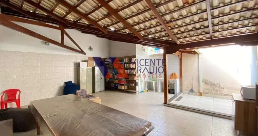 Casa com 3 quartos à venda na Rua Romualda Augusta de Melo, Centro, Betim