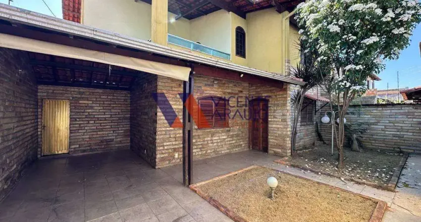 Casa super espaçosa com 4 quartos à venda, bairro Ingá, em Betim.