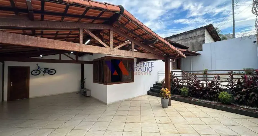 Casa ampla com 3 quartos à venda, bairro Espírito Santo, em Betim.