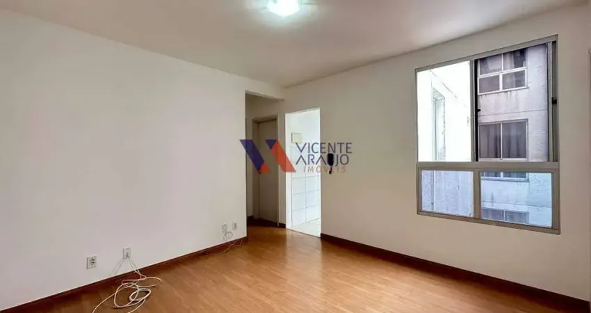 Apartamento com 2 quartos para locação, Condomínio Aquarela City em Betim.