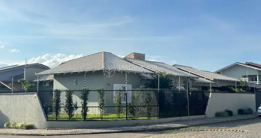 Casa com 3 quartos à venda na Rua Vidal Ramos, Guanabara, Joinville