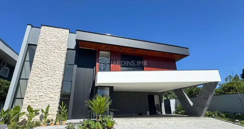 Casa em condomínio fechado com 4 quartos à venda na Rua Presidente Vargas, Pirabeiraba, Joinville