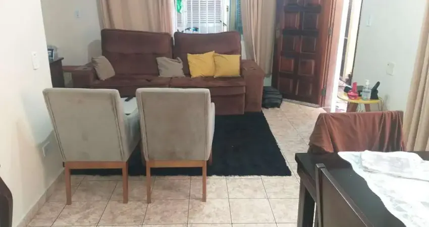 Sobrado para Venda em Guarujá, Jardim Helena Maria, 3 dormitórios, 1 suíte, 2 banheiros, 2 vagas