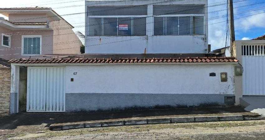 Casa 02Q para VENDA e LOCAÇÃO no Cond. Village da Serra - Horto.