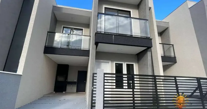 Sobrado alto padrão a apenas 350 metros da praia  com 3 dormitórios à venda, 103m² por R$ 559.000,00 - Barra do Saí - Itapoá/SC